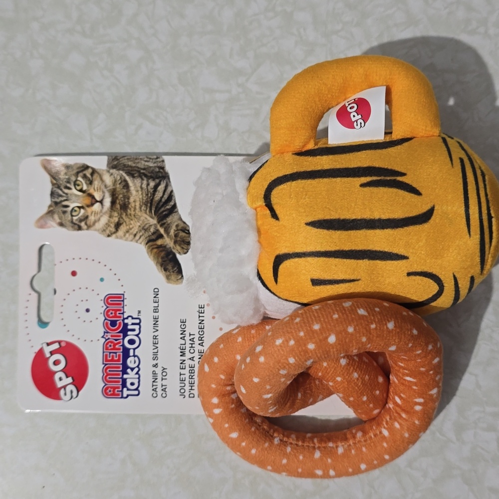 Cat Toys American Take-Out‎ NWT Pretzel and Beer Spot Brand